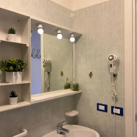 Cozy Flat Near The And The