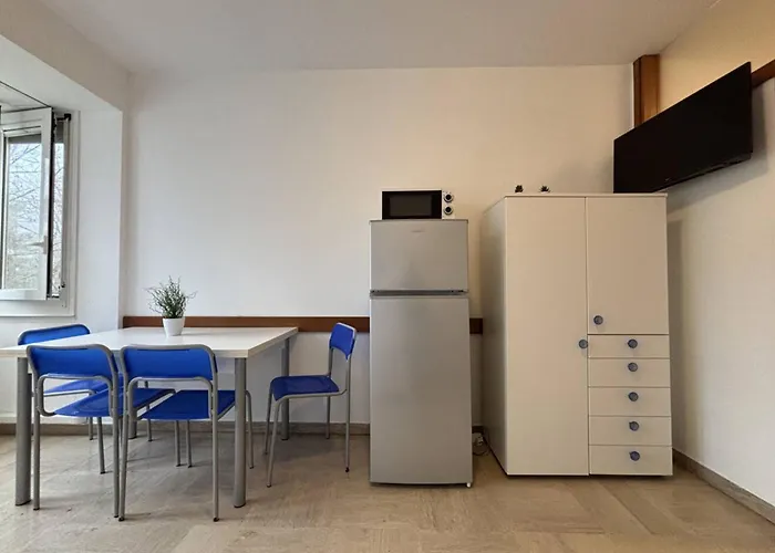 Cozy Flat Near The And The